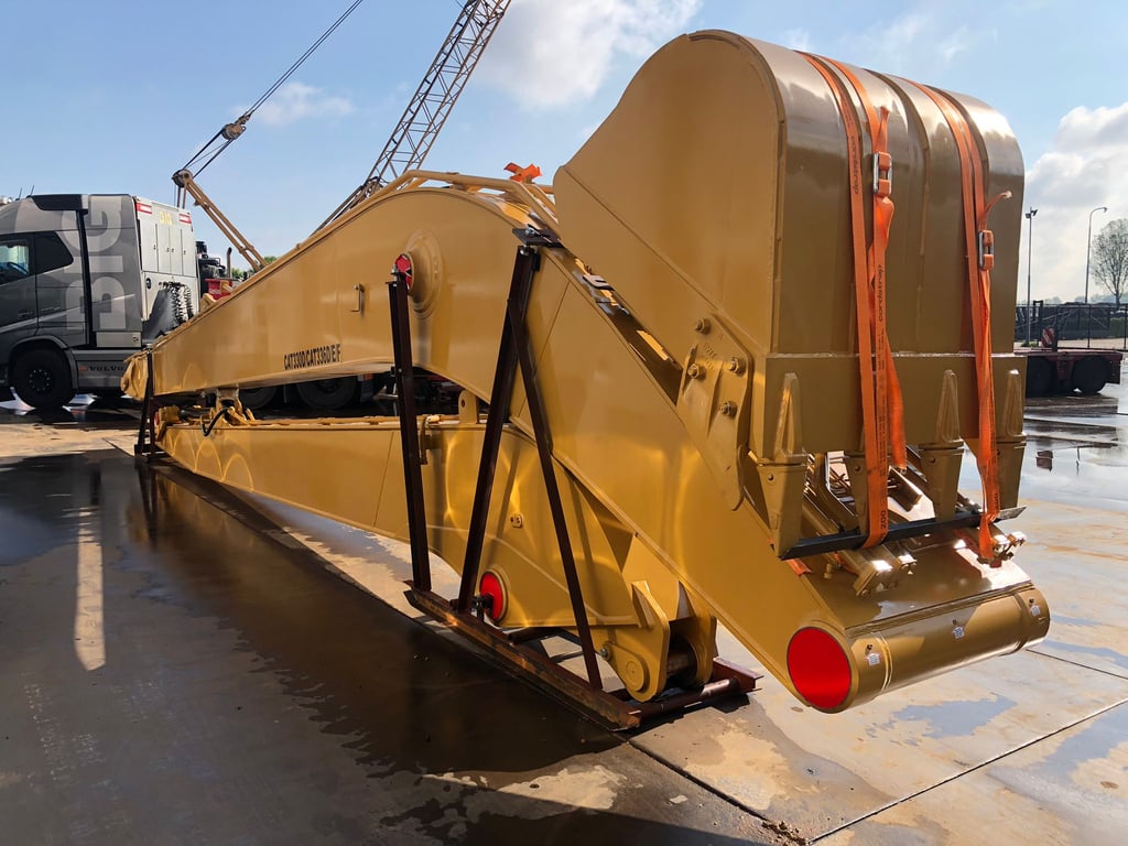 Caterpillar 330D / CAT 336D E F 18.5 M long reach boom pakage 2022 00030944 330D / CAT 336D E F 18.5 M long reach boom pak...