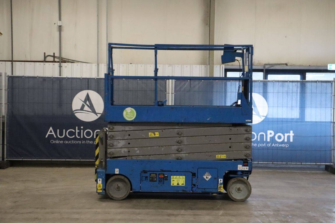 Scissor lift Genie GS-3232 Electric 11.75m 2014 2014 GS-3232 2014 1 Scissor Lifts image 2