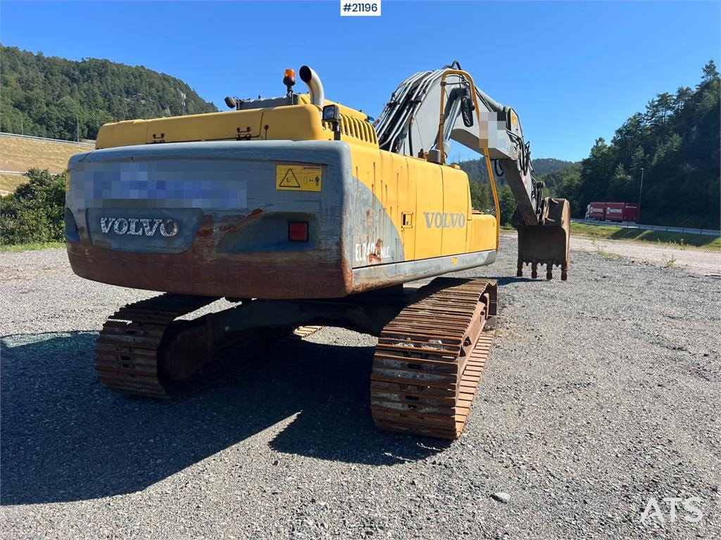 Volvo EC240 nlc Excavator w/ bucket WATCH VIDEO 2005 21196 EC240 nlc Excavator w/ bucket WATCH VIDEO 2005 1 Crawler Excava...