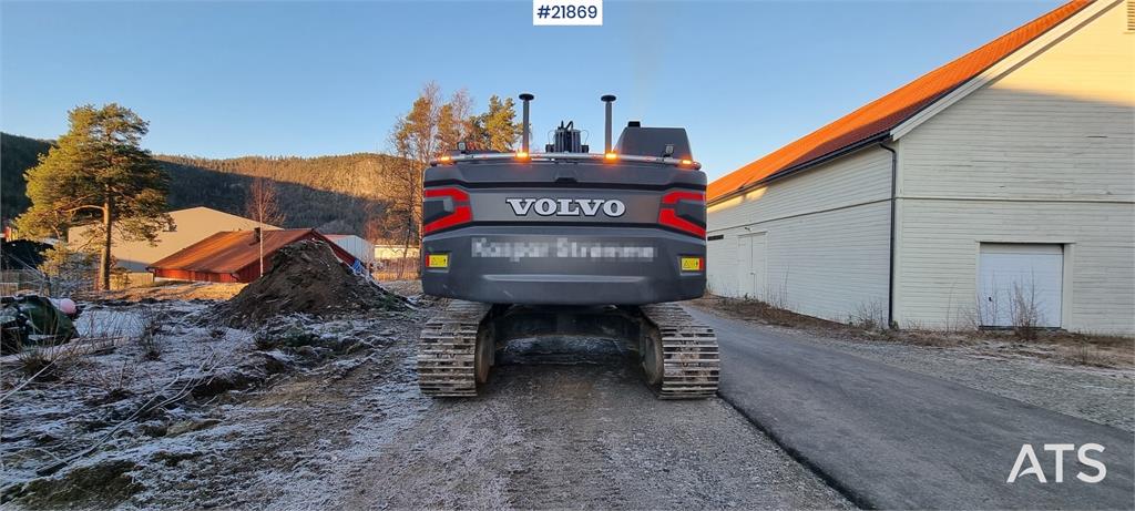 Volvo EC300el excavator w/ Toothed bucket, Sanding bucke 2024 21869 EC300el excavator w/ Toothed bucket, Sanding bucke 202...