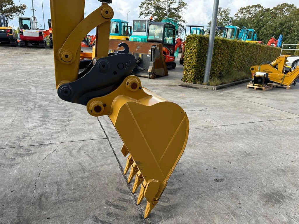 Crawler excavator Caterpillar 305.5E2 Diesel 2017 2017 305.5E2 2017 1 Crawler Excavators image 10