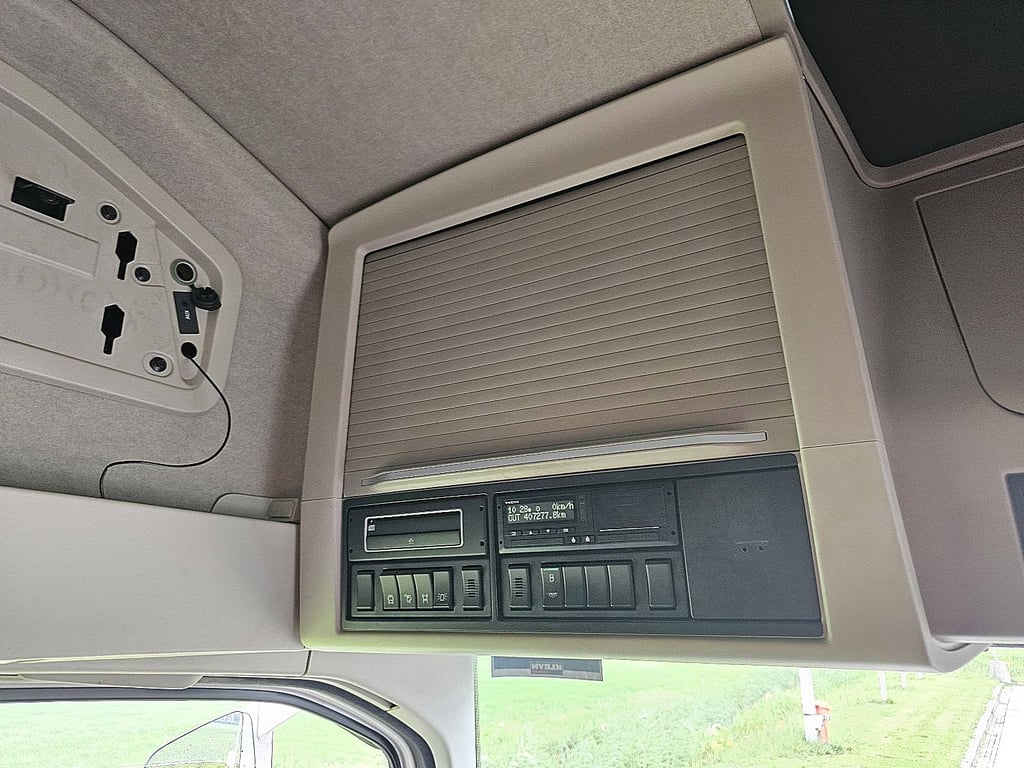 Heavy machinery product image - Image 13 of 15