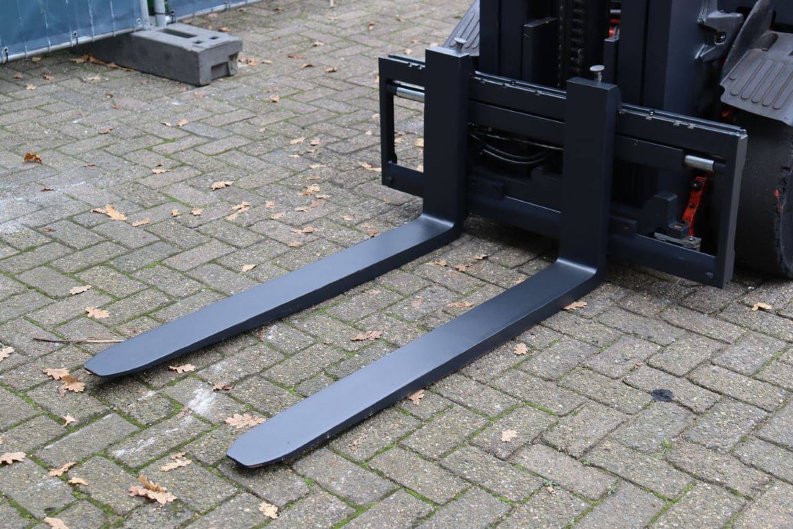 Heftruck Linde E25-02 Elektrisch 2500kg 2002 2002 E25-02 2002 1 Forklift image 10