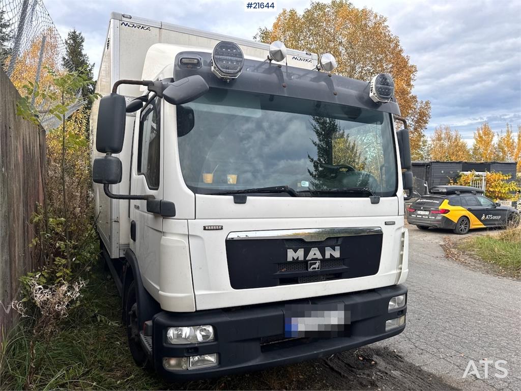 MAN TGL 8.220 4x2 Box Truck. 2011 21644 TGL 8.220 4x2 Box Truck. 2011 1 image 7
