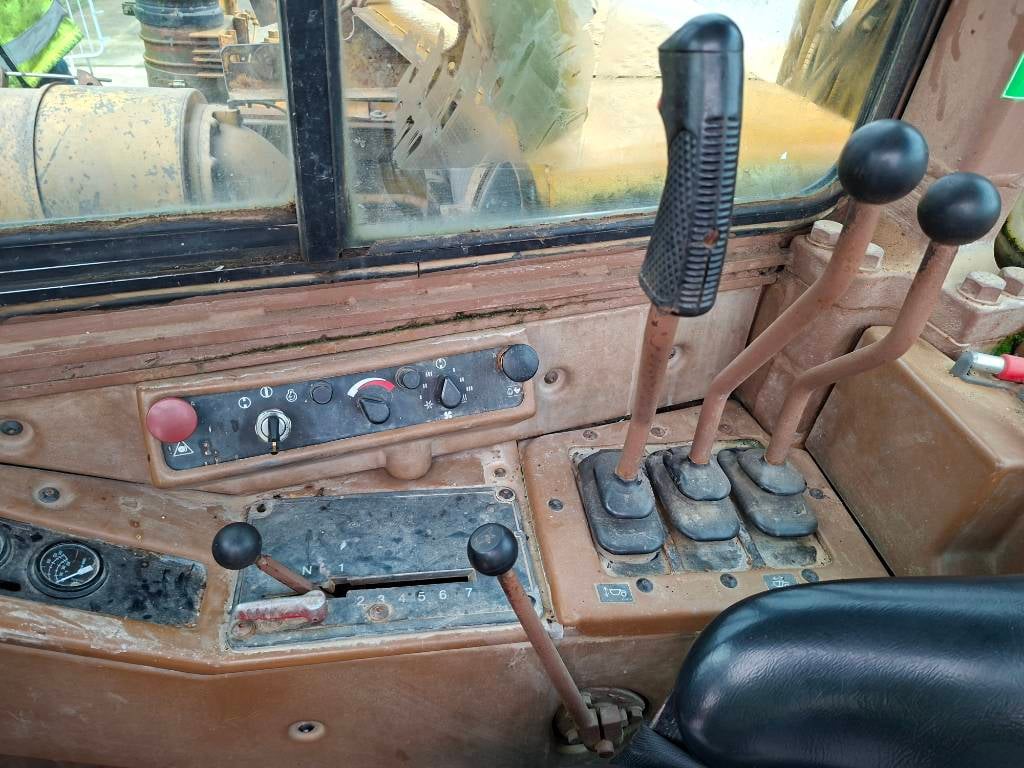 CAT 631E II (3 pieces available) 1987 ATR-2144 631E II (3 pieces available) 1987 1 image 3