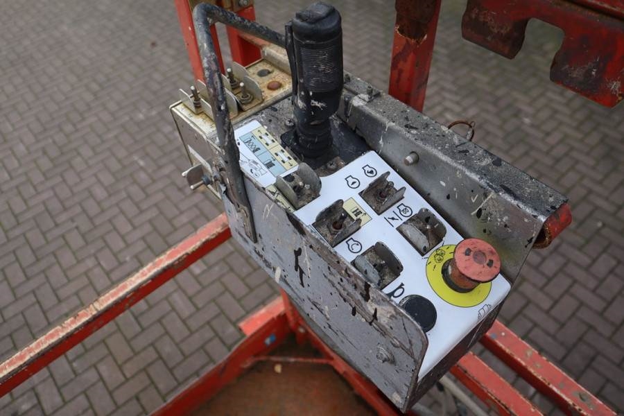 SkyJack SJ6826 Diesel, 4x4 Drive, 10m Working Height, 567k 2014 SKYJACK - SJ6826 - 62022 SJ6826 Diesel, 4x4 Drive, 10m Wor...