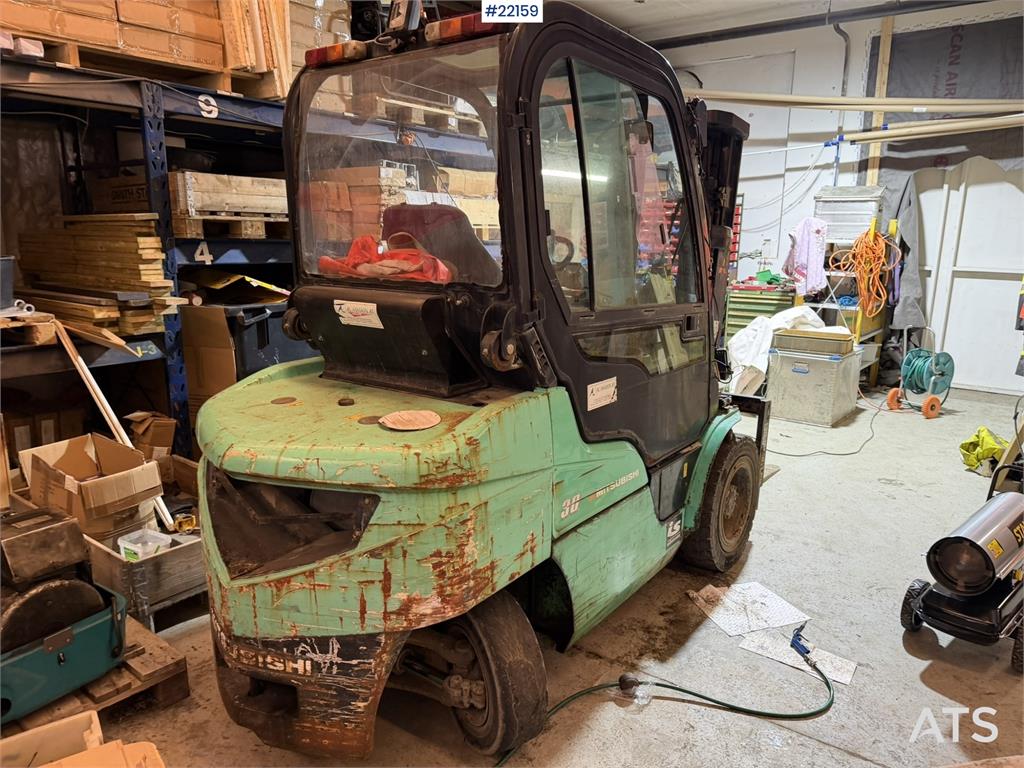 Mitsubishi FD30N forklift with side shift 2004 22159 FD30N forklift with side shift 2004 1 Forklift image 3