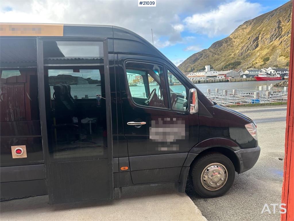 Mercedes-Benz Sprinter 519 minibus 16+1 seats w/ 2 sets of tires 2010 21039 Mercedes-Benz Sprinter 519 minibus 16+1 seats ...
