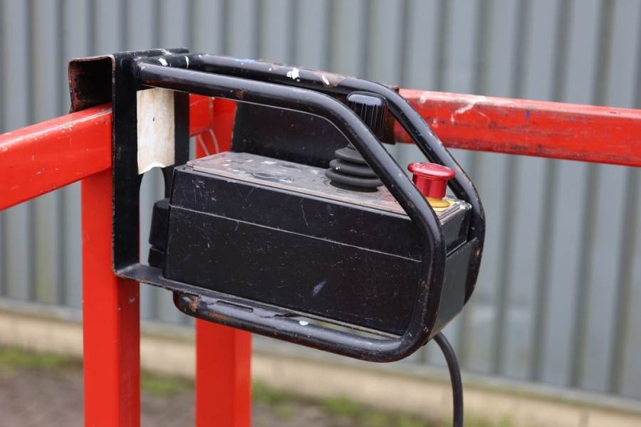 Holland Lift Ecostar HL-7814 Electric, 10m Working Height, 450k 2015 HOLLAND LIFT - Ecostar HL-7814 - 63504 Holland lift E...