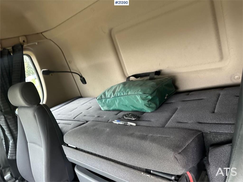 Scania R380 6x2 tanker truck with eurotank body. 2009 21390 R380 6x2 tanker truck with eurotank body. 2009 1 image 11