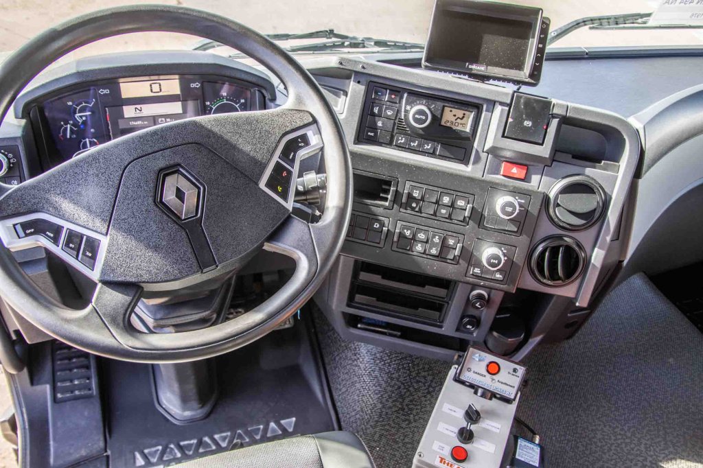 RENAULT C430+THEAM 12M (belt/band/tapis) 2017 E58365 Renault C430+THEAM 12M (belt/band/tapis) 2017 1 image 9