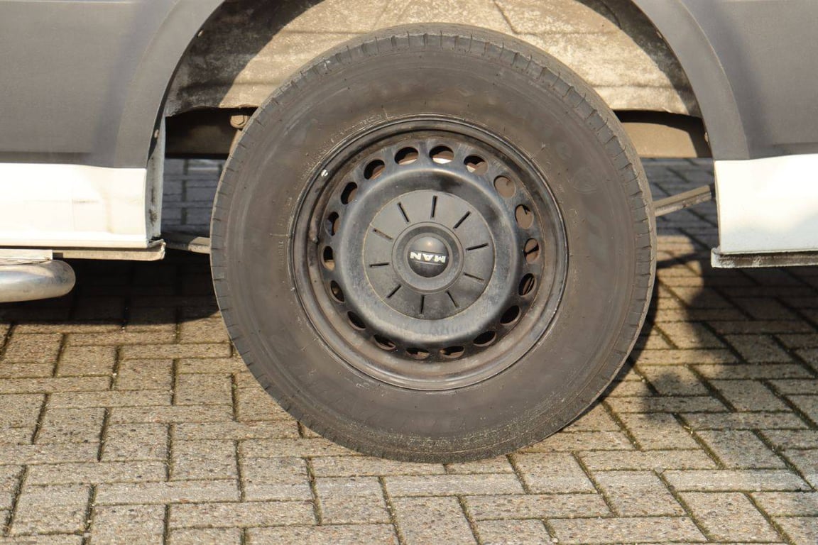 MAN TGE 3.180 Diesel Van 2022 TGE 3.180 1 image 15