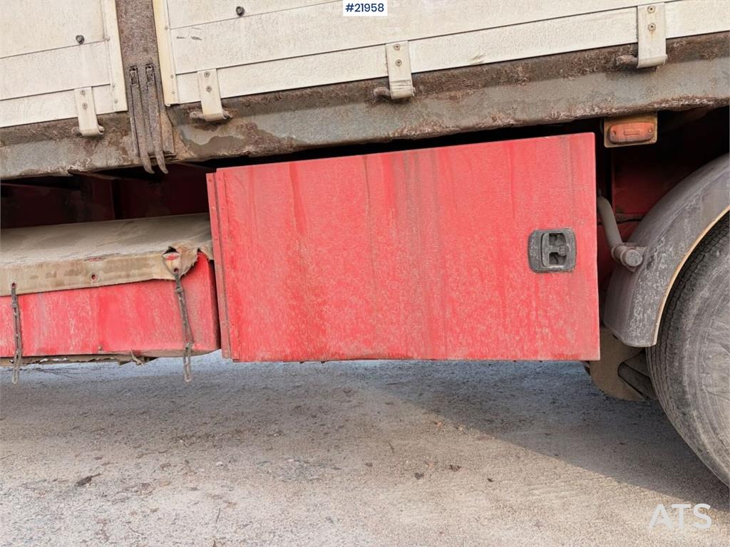 Tyllis L3 3-axle flatbed semi-trailer with side boards Re 2006 21958 Tyllis L3 3-axle flatbed semi-trailer with side board...