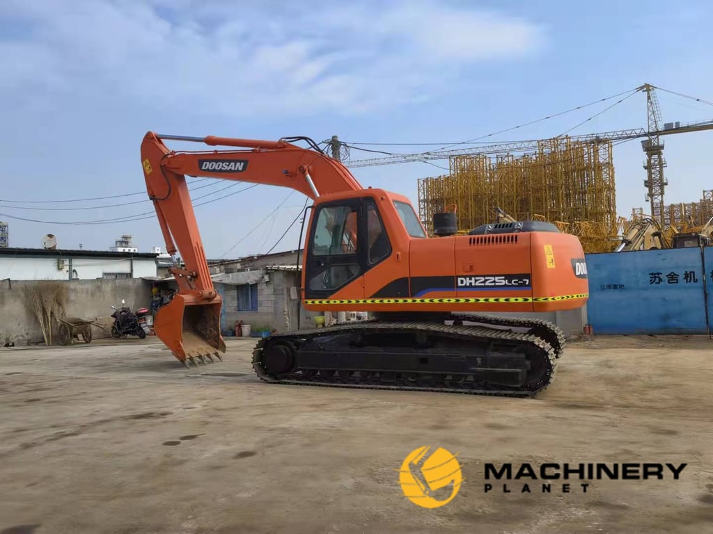 DOOSAN DH225LC-7 Used Crawler Excavator Hot Sale DH225LC-7 2019 1 Crawler Excavators image 5