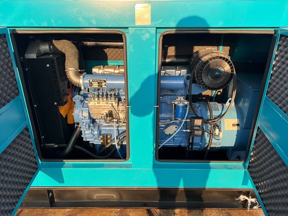 Ricardo 200KVA (160KW) SILENT GENERATOR 3 PHASE 50HZ 400V 2022 5010A Ricardo 200KVA (160KW) SILENT GENERATOR 3 PHASE 50HZ ...