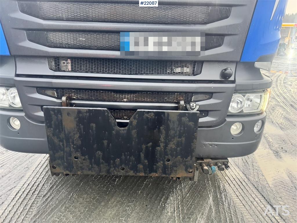 Scania R560 6x4 tipper truck, snow plough equipped, with 2013 22087 R560 6x4 tipper truck, snow plough equipped, with 2013...