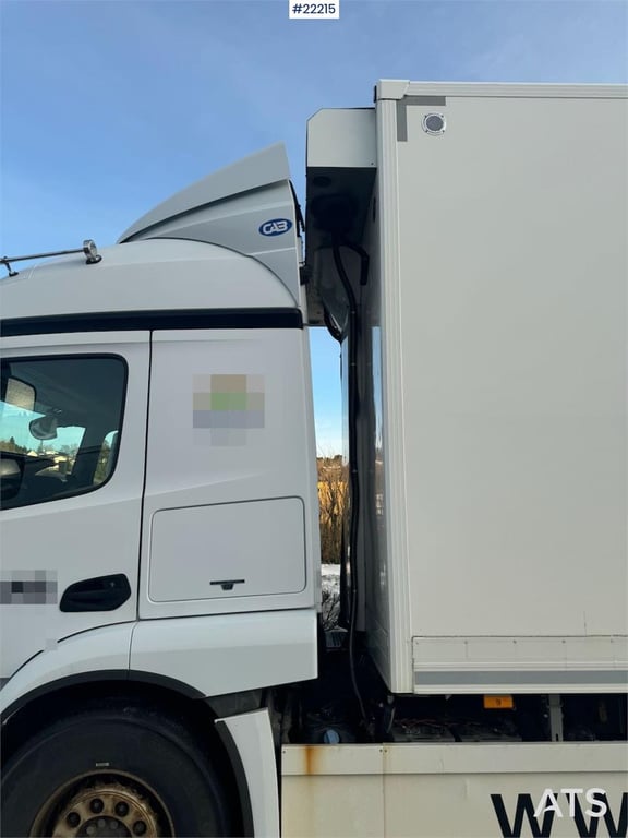 Mercedes-Benz Actros 1836 4x2 box truck with tail lift and side 2014 22215 Actros 1836 4x2 box with tail lift and side 201...