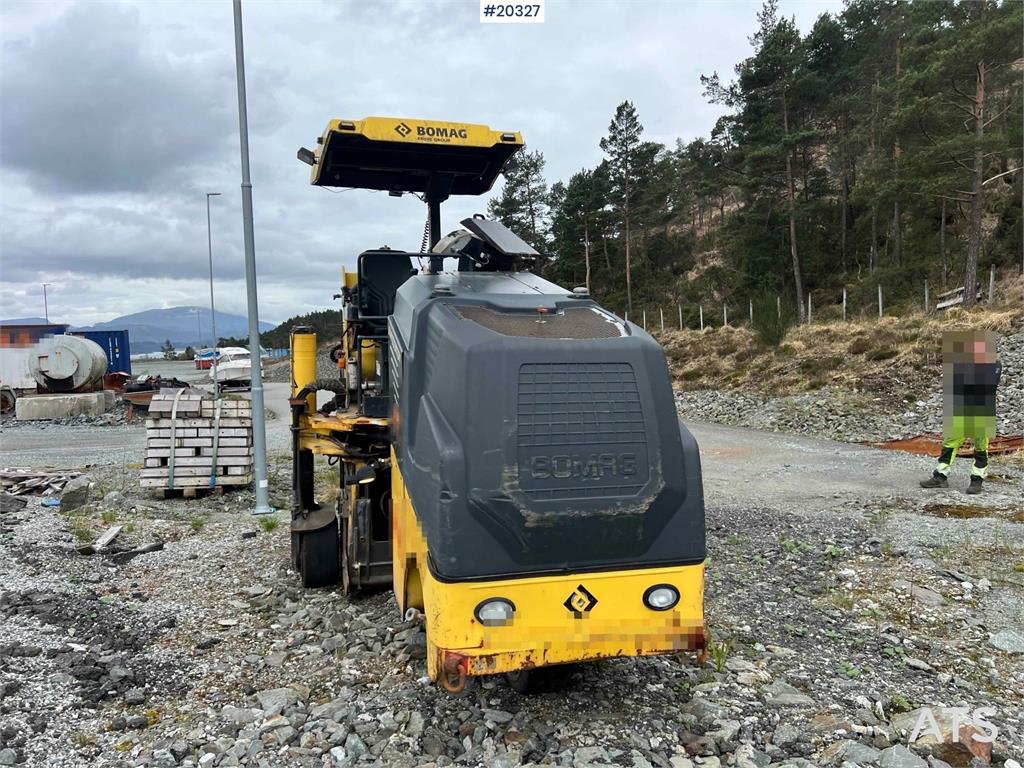 Bomag BM600/15 Asphalt milling machine. WATCH VIDEO 2013 20327 BM600/15 Asphalt milling machine. WATCH VIDEO 2013 1 image 4