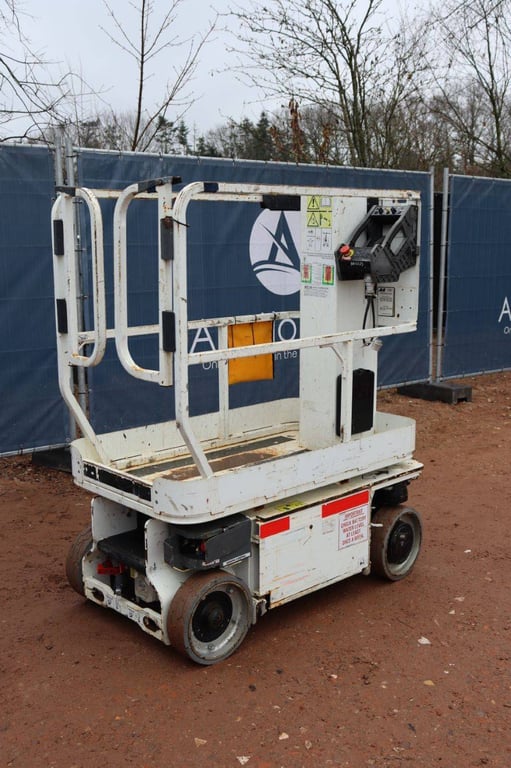 Mast lift 1230ES Electric 5.66m 2015 2015 1230ES 2015 1 image 9