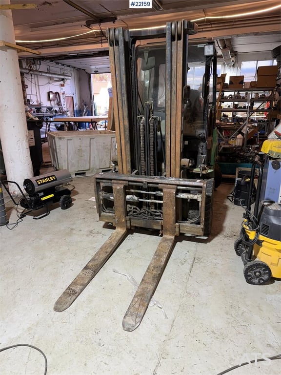 Mitsubishi FD30N forklift with side shift 2004 22159 FD30N forklift with side shift 2004 1 Forklift image 9