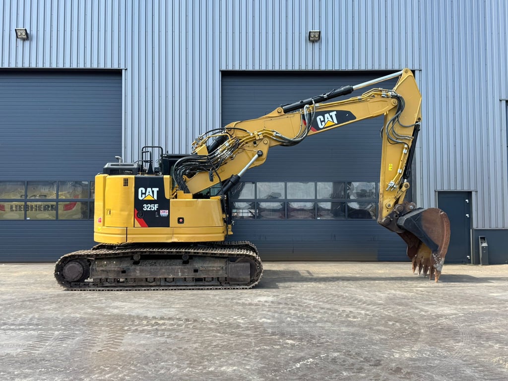 Caterpillar 325F LCR - 3 buckets 2018 00033371 325F LCR - 3 buckets 2018 1 image 7