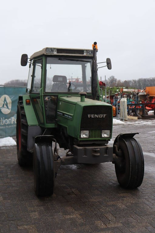 Tractor Fendt Farmer 305LS Turbomatik Diesel (Margin) 1987 Fendt Farmer 305LS Turbomatik 1987 1 image 7