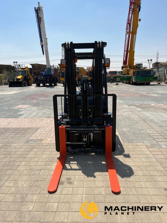 Heavy machinery product image - Image 9 of 14