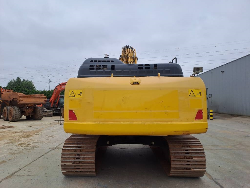Komatsu HB 365 LC-3 Hybrid 2018 ATR-2067 HB 365 LC-3 Hybrid 2018 1 Crawler Excavators image 3