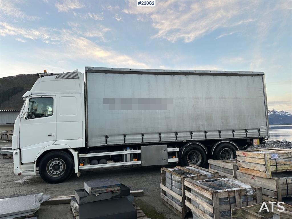 Volvo FH16 700 Tandem Box Truck with Lift and Onspot 2011 22082 FH16 700 Tandem Box Truck with Lift and Onspot 2011 1 imag...