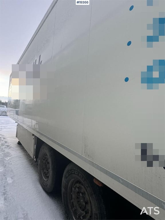 Schmitz Cargobull closed semi-trailer w/ Carrier aggregate and lift 2016 19366 Schmitz Cargobull closed semi-trailer w/ Ca...