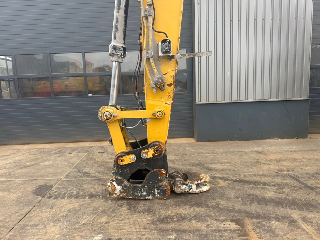 Caterpillar 336FL Tracked material handler 2015 00033611 336FL Tracked material handler 2015 1 image 9