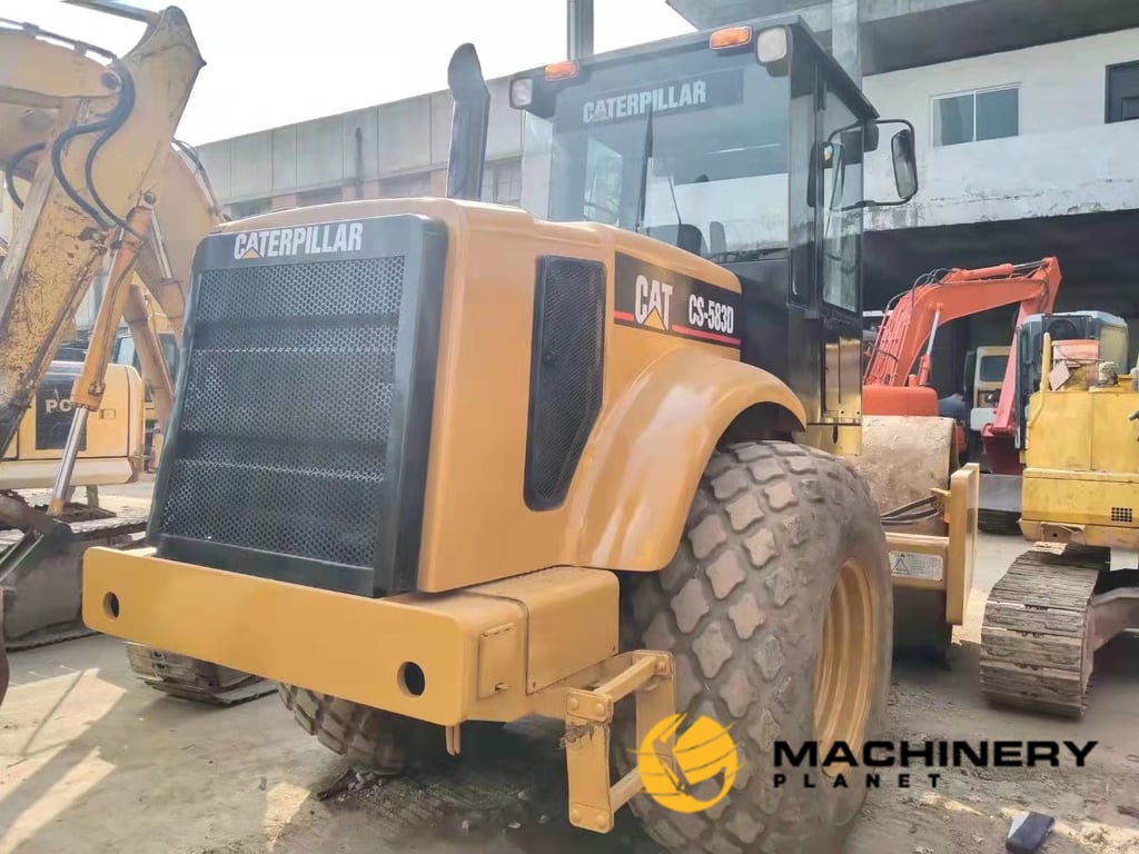 Caterpillar CS583D Road Roller Original good price CS583D 2019 1 image 2