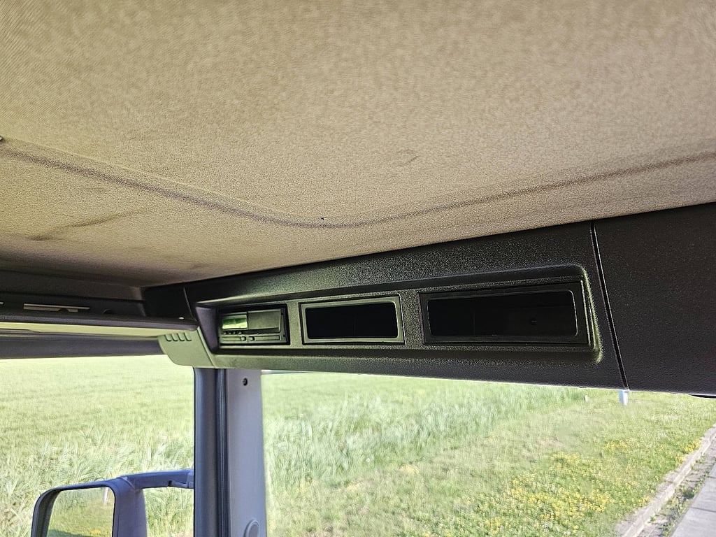 Heavy machinery product image - Image 10 of 15