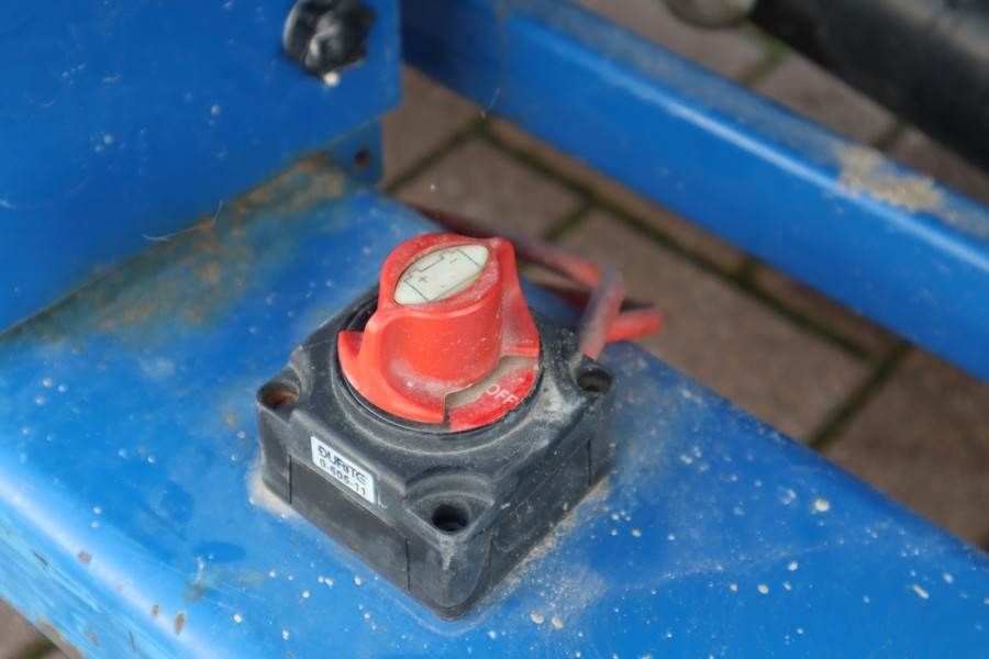 JLG Power Tower Electric, 5.10m Working Height, 250kg 2017 JLG - Power Tower - 62358 Power Tower Electric, 5.10m Working H...