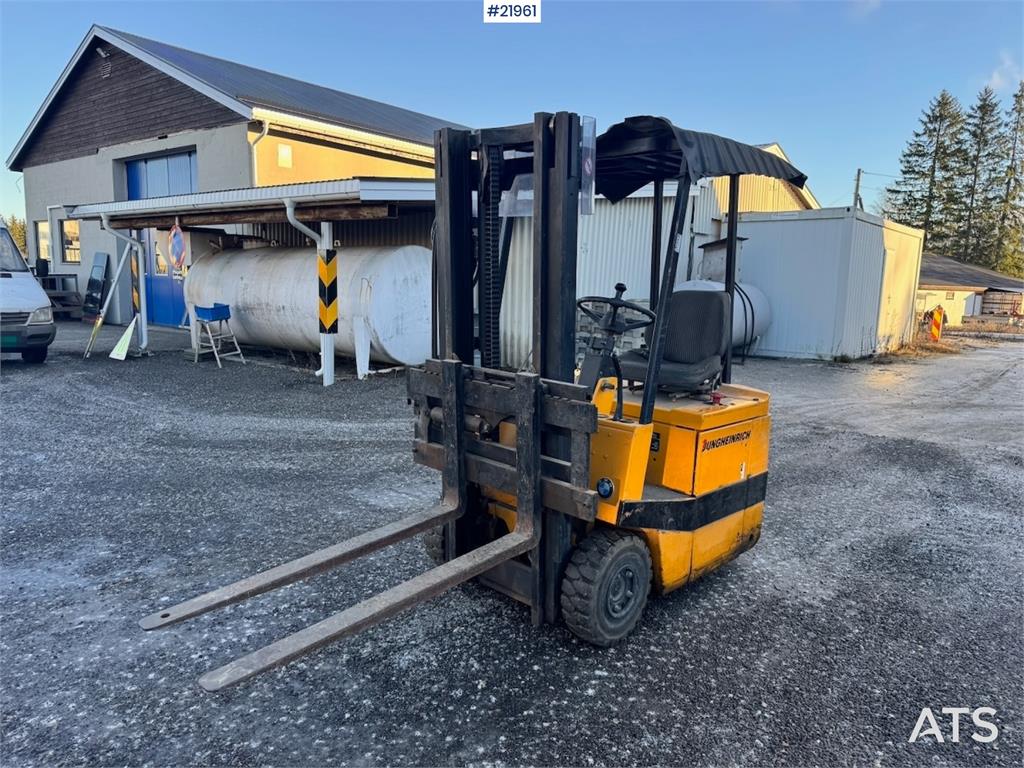 Jungheinrich EFG D1.0 Electric Forklift w/ Charger 1988 21961 EFG D1.0 Electric Forklift w/ Charger 1988 1 Forklift image 7