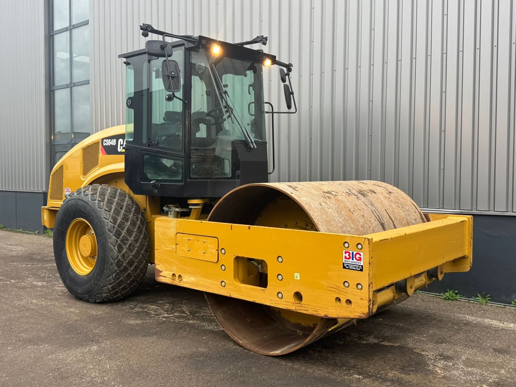 Caterpillar CS64B 2018 00033742 CS64B 2018 1 image 7