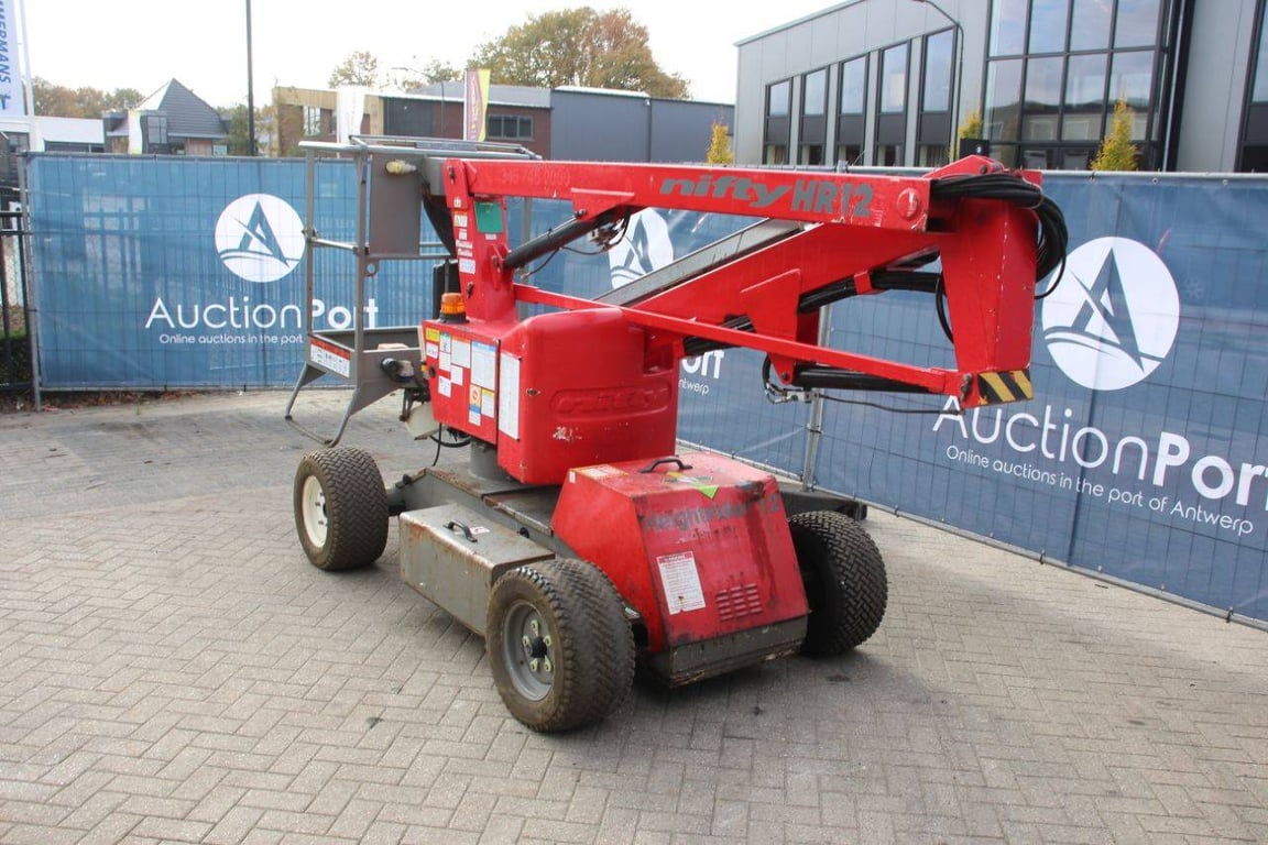 Articulating boom lift Niftylift HR12 Diesel 2015 2015 Niftylift HR12 2015 1 image 3