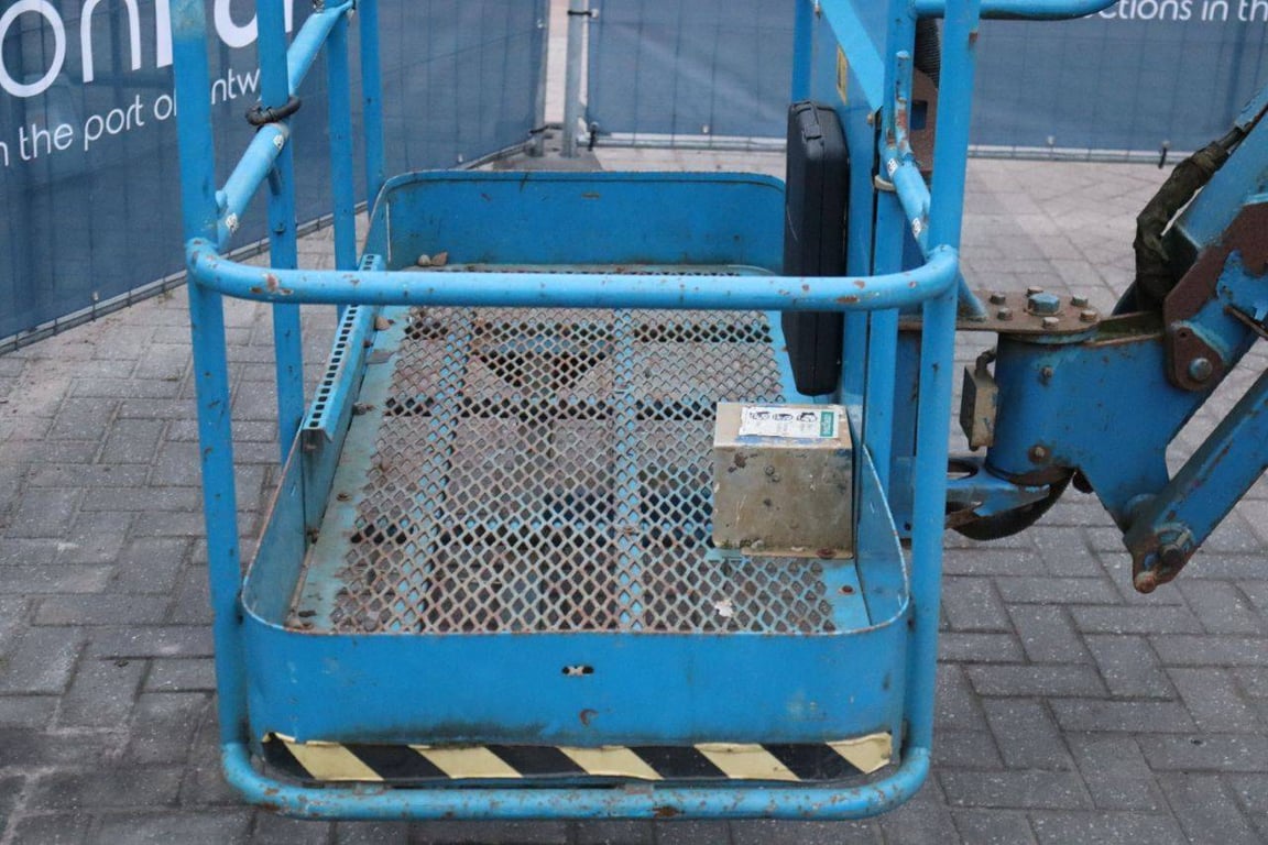 Genie Z45/25J Diesel 16m Articulated Boom Lift 2000 2000 Z45/25J 2000 1 image 12
