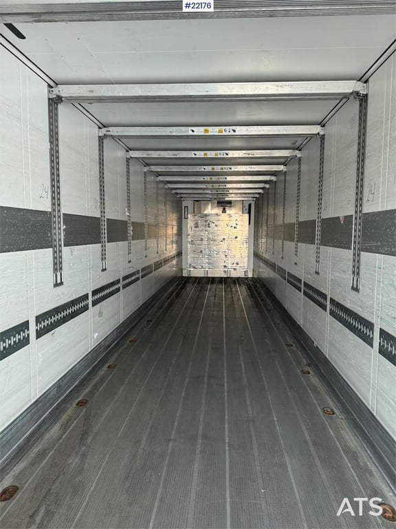Schmitz Cargobull box semi-trailer with Thermo King unit – only 2,97 2018 22176 Schmitz Cargobull box semi-trailer with Th...