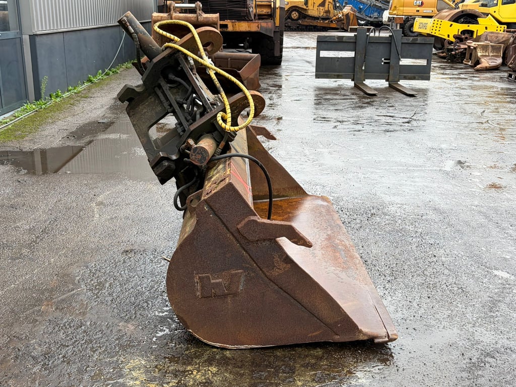 Verachtert tilting bucket CW-40 bucket width: 2400mm 70001955 Verachtert tilting bucket CW-40 bucket width: 2400mm 1 image 7