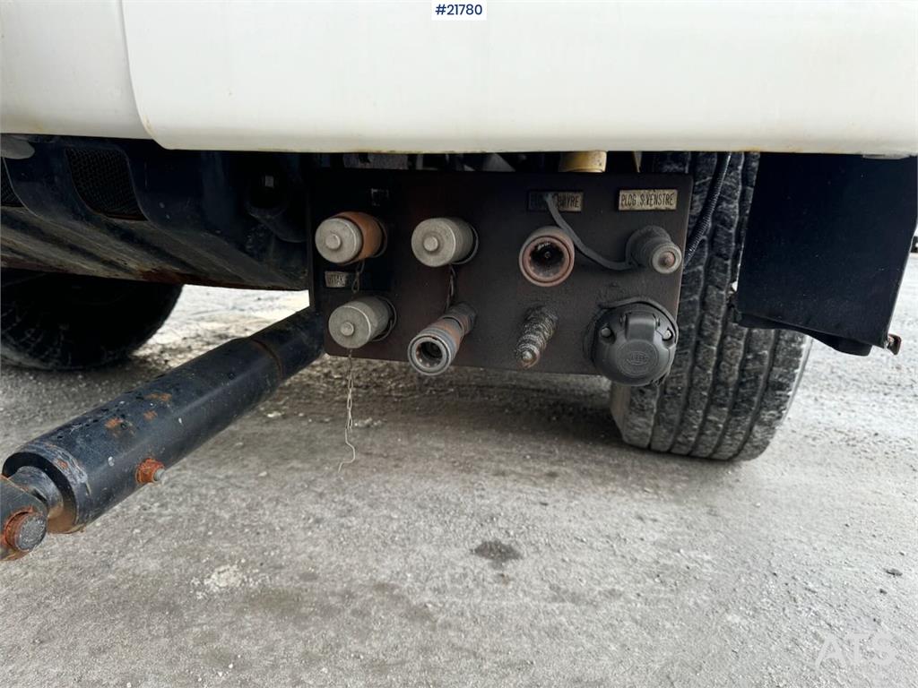 MAN TGS 28.480 6x4 – Hook lift truck with snow plow se 2008 21780 TGS 28.480 6x4 – Hook lift with snow plow se 2008 1 imag...