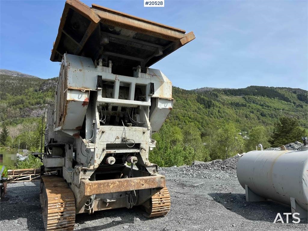 Haahjem ctc 110 crusher w/side conveyor and screen. WATCH 1986 20528 Haahjem ctc 110 crusher w/side conveyor and screen. W...