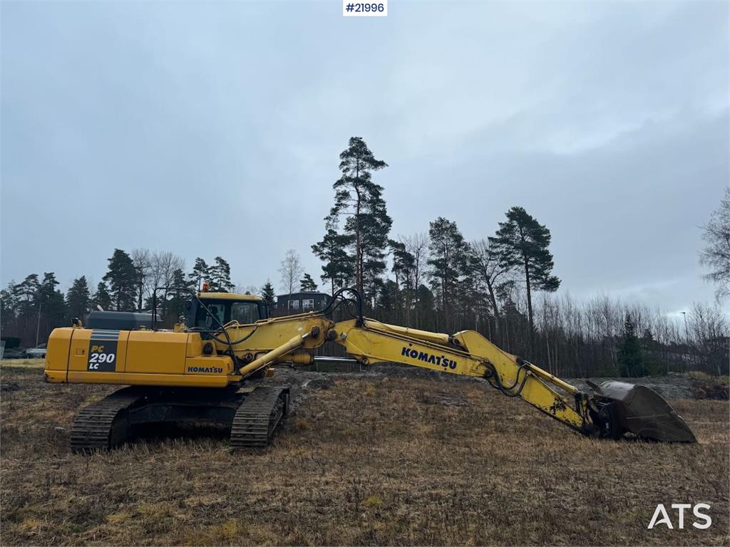 Komatsu PC290LC-7K tracked excavator w/ bucket 2003 21996 PC290LC-7K tracked excavator w/ bucket 2003 1 Crawler Excavators...