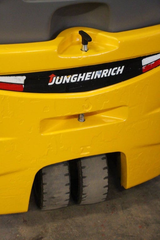 Heavy machinery product image - Image 14 of 15