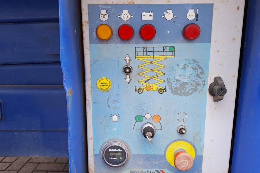 Haulotte H12SXL Diesel, 4x4 Drive, 12m Working Height, 700k 2008 HAULOTTE - H12SXL - 90367 H12SXL Diesel, 4x4 Drive, 12m W...