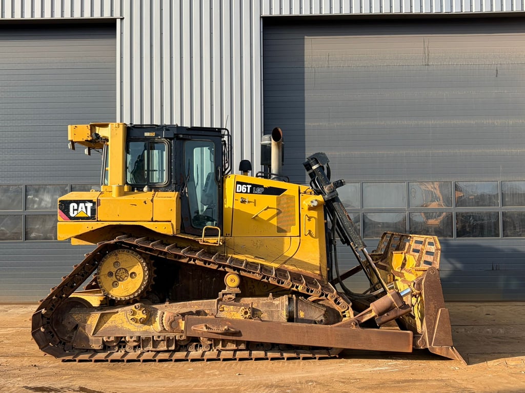 Caterpillar D6T LGP 2017 00033818 D6T LGP 2017 1 image 6