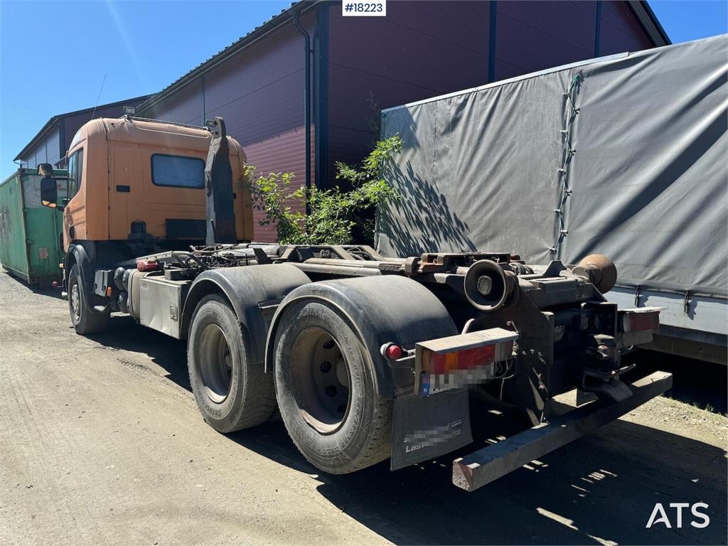 Scania 124G hook truck w/ Palift hook with articulation S 2004 18223 124G hook truck w/ Palift hook with articulation S 20...