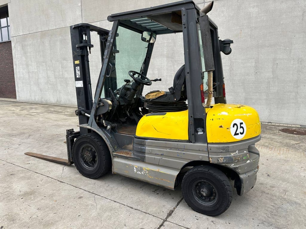 Forklift Toyota 55E Diesel 2000kg 1998 1998 55E 1998 1 Forklift image 3