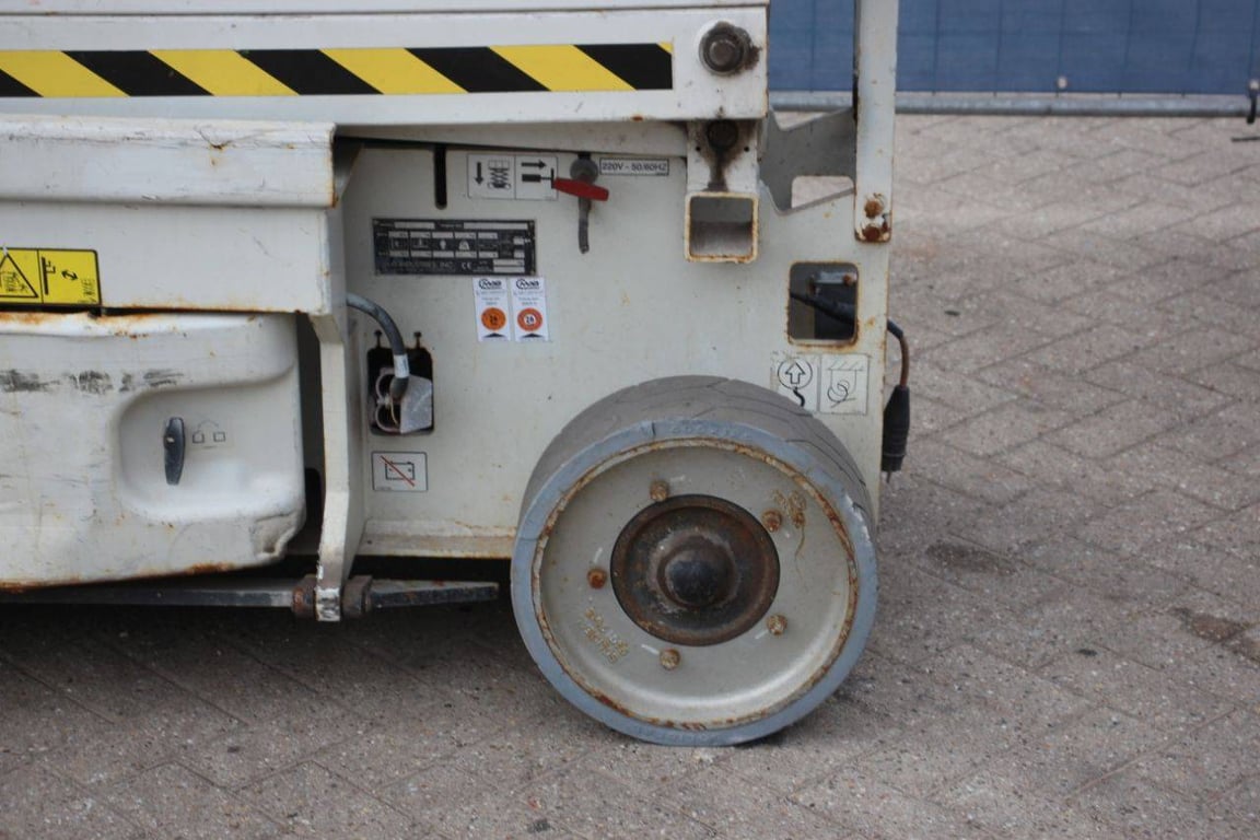 Scissor Lift JLG 2030ES Electric 2006 2006 2030ES 2006 1 Scissor Lifts image 12
