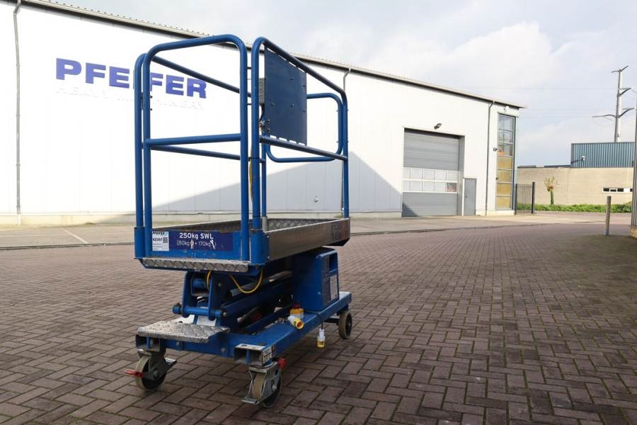 JLG Power Tower Electric, 5.10m Working Height, 250kg 2017 JLG - Power Tower - 62357 Power Tower Electric, 5.10m Working H...